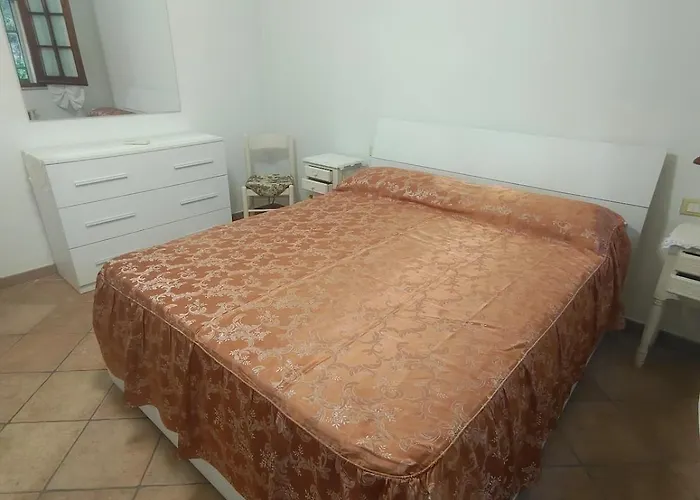 300 Mt Dal Mare - Caprera チェルヴィア